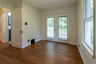 323 Idlewood Rd, Pittsburgh, PA 15235 - Photo 15