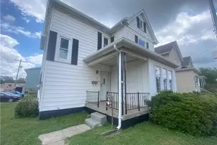 202 S 3rd St, Youngwood, PA 15697 - Photo 1