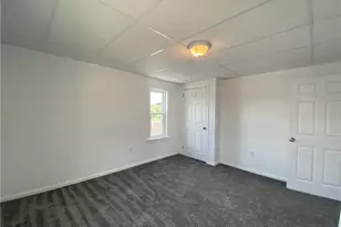 202 S 3rd St, Youngwood, PA 15697 - Photo 33