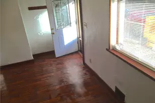 963 Manton Wy, Pittsburgh, PA 15210 - Photo 3