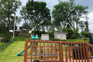 1424 Senior Dr, Pittsburgh, PA 15227 - Photo 27