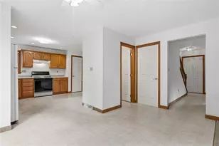 114 Sika Dr, Pittsburgh, PA 15239 - Photo 13