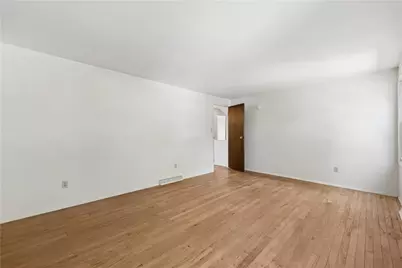 690 Blue Ridge Rd, Pittsburgh, PA 15239 - Photo 21