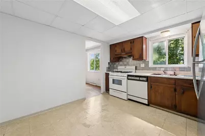 690 Blue Ridge Rd, Pittsburgh, PA 15239 - Photo 9