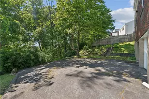 690 Blue Ridge Rd, Pittsburgh, PA 15239 - Photo 25