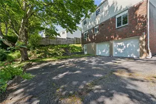 690 Blue Ridge Rd, Pittsburgh, PA 15239 - Photo 29