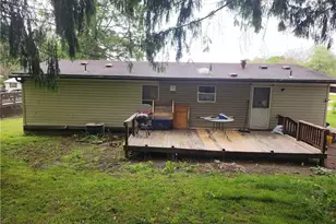11 Pine Ct, Beaver Falls, PA 15010 - Photo 5