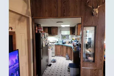 11 Pine Ct, Beaver Falls, PA 15010 - Photo 7