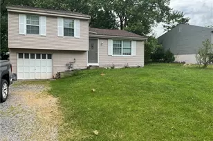 1145 Marble Dr, Moon/Crescent Twp, PA 15046 - Photo 3