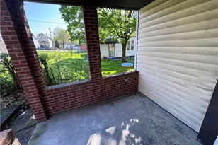 1067 Cleveland Ave, Brackenridge, PA 15014 - Photo 11