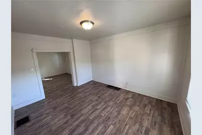 1067 Cleveland Ave, Brackenridge, PA 15014 - Photo 5