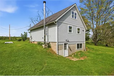 40 Dodge Rd, Sandy Creek Township, PA 16130 - Photo 9