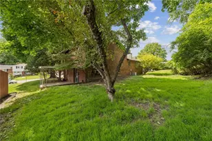285 Tara Dr, Pittsburgh, PA 15236 - Photo 41