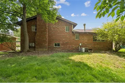 285 Tara Dr, Pittsburgh, PA 15236 - Photo 39