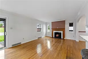 415 Pershing Dr, New Kensington, PA 15068 - Photo 5