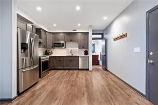 121 Grandview Ave, Pittsburgh, PA 15211 - Photo 3