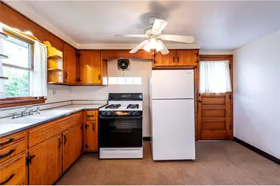 13740 Ridge Rd, Irwin, PA 15642 - Photo 11