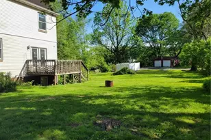 2735 Zephyr Ave, Pittsburgh, PA 15204 - Photo 3