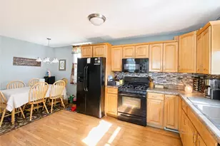908 4th Ave, Conway, PA 15027 - Photo 5