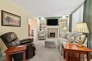 2308 Beaufort Ave, Pittsburgh, PA 15226 - Photo 5