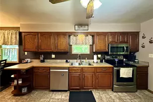 3442 Carmela Dr, Neshannock Township, PA 16105 - Photo 15