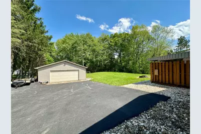 3442 Carmela Dr, Neshannock Township, PA 16105 - Photo 5