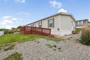 37 High Vw Dr, Donegal, PA 15628 - Photo 1