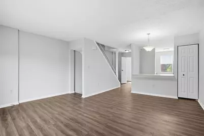 120 Woodhaven Dr, Seven Fields Boro, PA 16046 - Photo 9