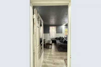 140 McGovern Blvd, Coraopolis, PA 15046 - Photo 9