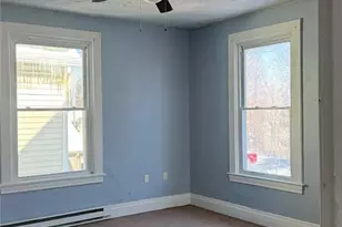 140 McGovern Blvd, Coraopolis, PA 15046 - Photo 7