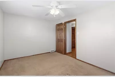 212 Davis Ave, Pittsburgh, PA 15223 - Photo 17