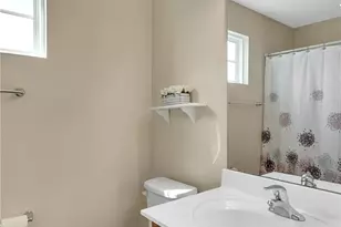 356 Sunrise Dr, Carnegie, PA 15106 - Photo 25
