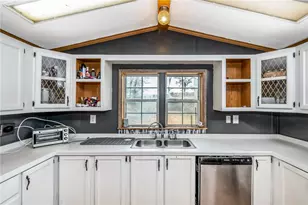 780 N Ridge Rd, Shelocta, PA 15774 - Photo 7