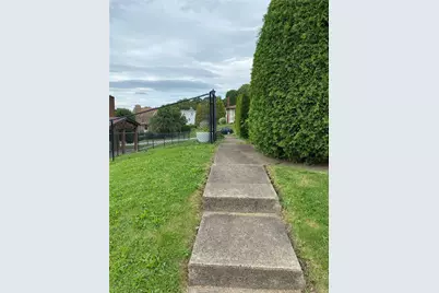 417 E 3rd Ave, Derry Boro, PA 15627 - Photo 49