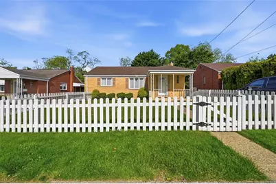 345 Roosevelt Avenue, McKees Rocks, PA 15136 - Photo 1