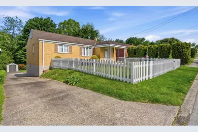 345 Roosevelt Avenue, McKees Rocks, PA 15136 - Photo 3