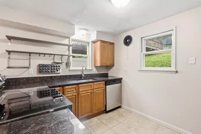 1037 Osage Dr, Pittsburgh, PA 15235 - Photo 11
