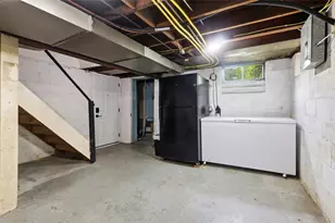1037 Osage Dr, Pittsburgh, PA 15235 - Photo 25