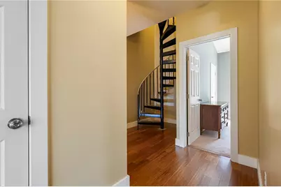 1038 Bradish St, Pittsburgh, PA 15203 - Photo 15