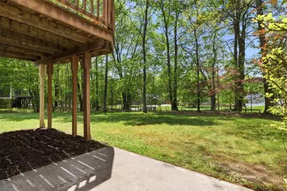 402 Monmouth Dr, Cranberry Township, PA 16066 - Photo 7