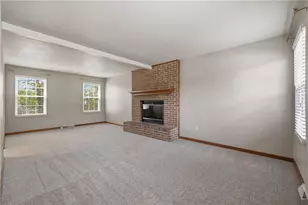 402 Monmouth Dr, Cranberry Township, PA 16066 - Photo 19