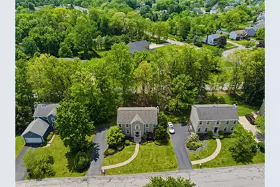 402 Monmouth Dr, Cranberry Township, PA 16066 - Photo 11