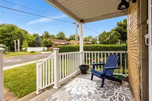 390 Roosevelt Ave, Stowe Township, PA 15136 - Photo 5