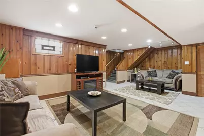 390 Roosevelt Avenue, Stowe Township, PA 15136 - Photo 31