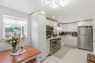 390 Roosevelt Ave, Stowe Township, PA 15136 - Photo 11