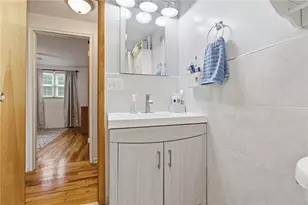 390 Roosevelt Ave, Stowe Township, PA 15136 - Photo 15