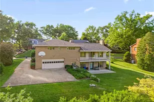 2635 Fairgreen Dr, Pittsburgh, PA 15241 - Photo 33