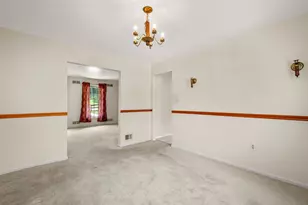 6310 Betsy Dr, Bethel Park, PA 15102 - Photo 21