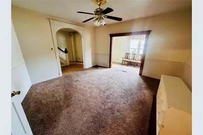 162 W Franklin St, Franklin Township, PA 15370 - Photo 3