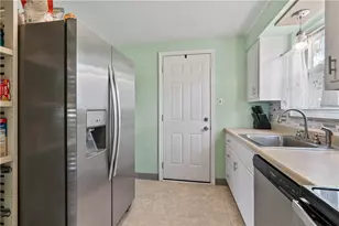 5339 Highgrove Rd, Pittsburgh, PA 15236 - Photo 11